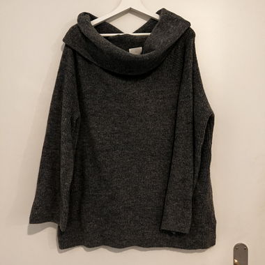 Oversized knit sweater dark grey