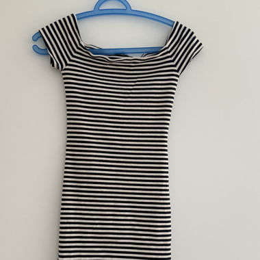 Bershka Gestreiftes Kleid Marineblau