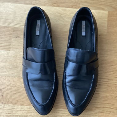 Elegante Loafer in Schwarz von Geox