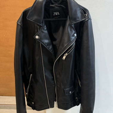 Giacca in ecopelle ZARA
