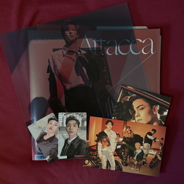 Attacca Album-Set mit Photocards