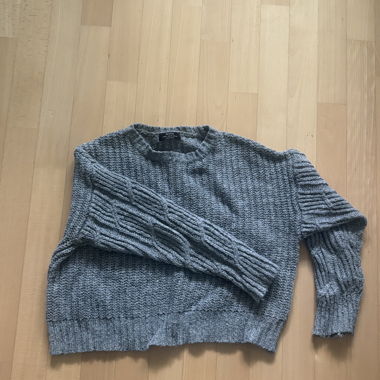 Pull en style scandinave gris/Pull tricot