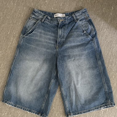 Ungetragene Bershka Jorts
