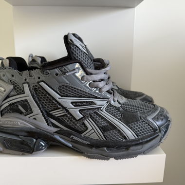 Balenciaga Runners Sneakers