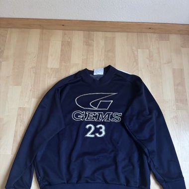 Blauer Gems Sweater – Größe XL (fällt kleiner aus)