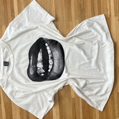 Y2K Print T-shirt