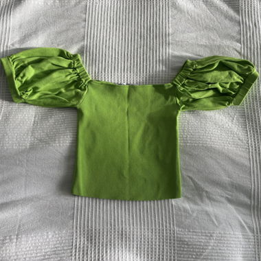 Crop top manches bouffantes 