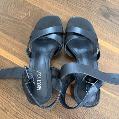 Black heeled sandals