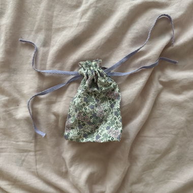 floral pouch
