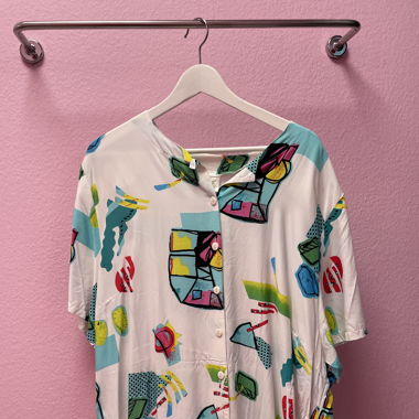 Stylische Oversize-Bluse im 80er-Stil – Kurzarm