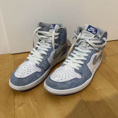 Jordan 1 Retro High OG Hyper blau