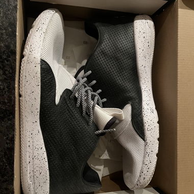 Jordan Eclipse Schwarz Weiss