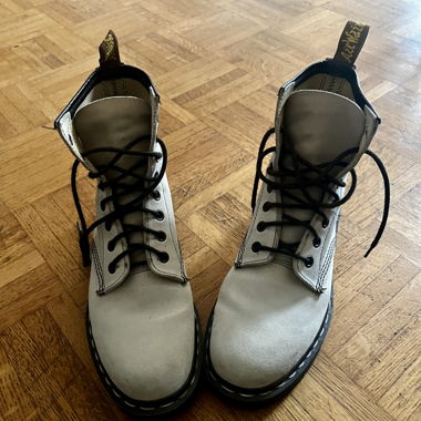 Dr Martens Wildleder