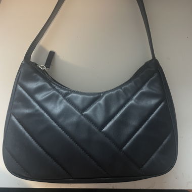 Borsa a tracolla trapuntata nera