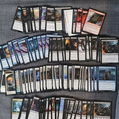 Lot de 100 cartes Magic: The Gathering (FR/EN)