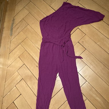 Combinaison asymétrique, violet-prune-baies