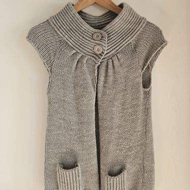Knitted vest