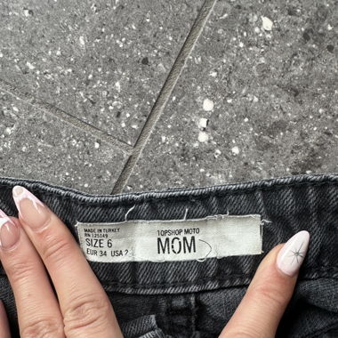 Distressed Mom-Jeansshorts – Topshop Moto