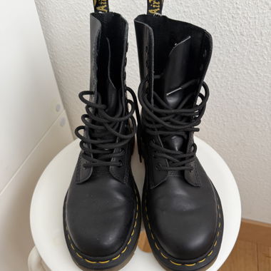 Dr Martens