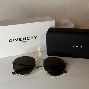 Lunettes de soleil Givenchy