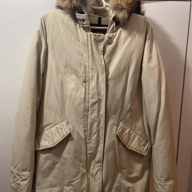 Woolrich women's jacket, beige, size L.