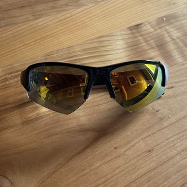Fast glasses