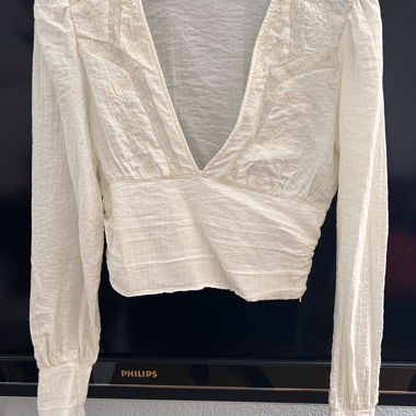 Weisse Damen-Bluse mit Spitze