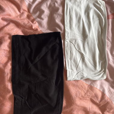 2 Bandeau-Tops Schwarz & Weiss