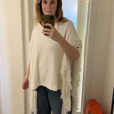 Fringed poncho, one size, white V-neck