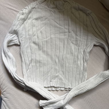 Weißes Longsleeve-Top aus Strick