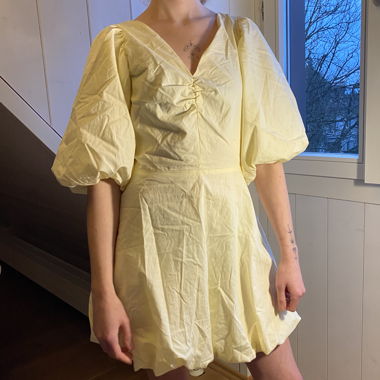 Vestito estivo con fiocco sul retro • Taglia S