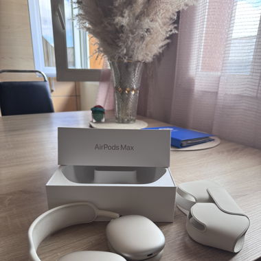 AirPodsMax
