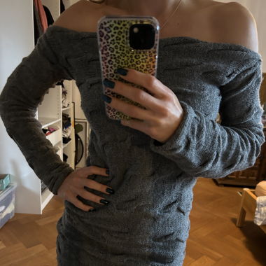 Pullover-Kleid / Strickkleid