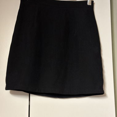 Jupe noire avec short intégré 