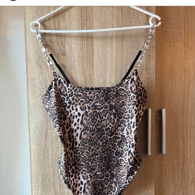 Crop tops