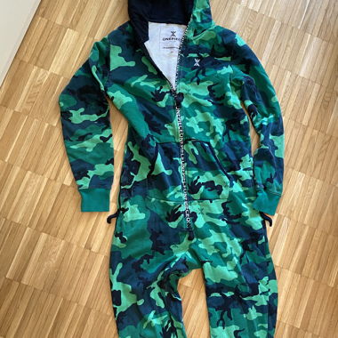 One Piece Overall Grün
