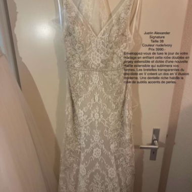 Abito da sposa in pizzo Justin Alexander - Nuovo