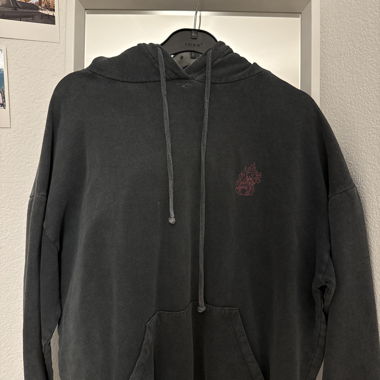 Grauer Hoodie