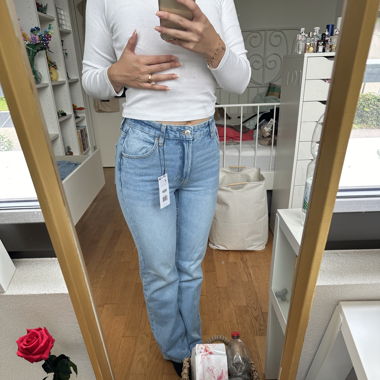 Straight Jeans