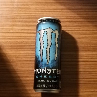 Leere japanische Monster Energy „Zero Sugar“