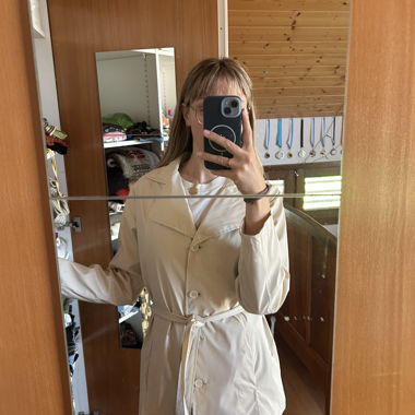 Leichter Trenchcoat