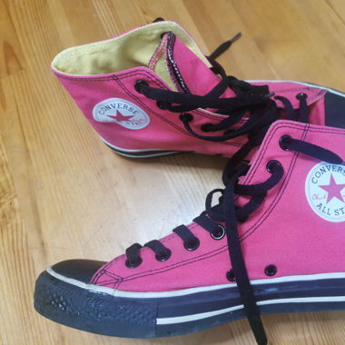 Converse T. 40