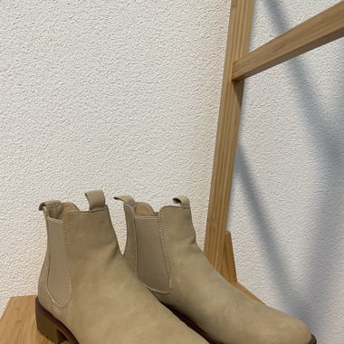 Chelsea Boots