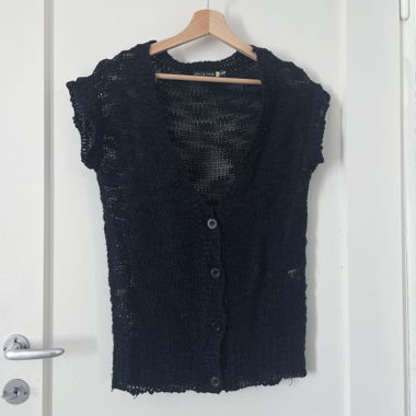 Knit short sleeve cardigan