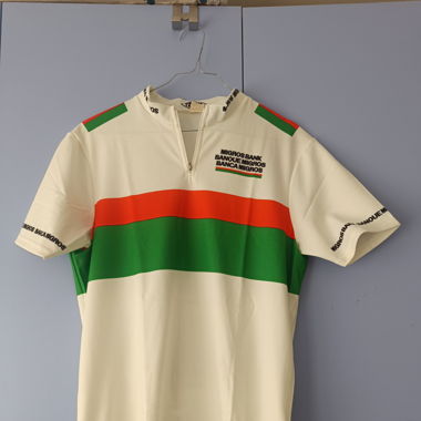 Ensemble de vélo MIGROSBANK des années 90 introuvable