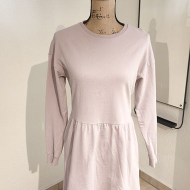 Robe rose à manches longues