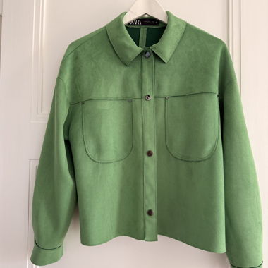 Zara grüne Jacke aus Kunstveloursleder