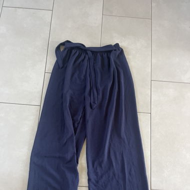 Pantalon fluide bleu foncé 