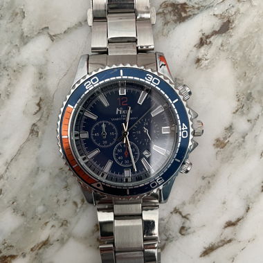 Montre chronographe en acier