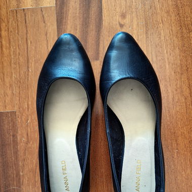 Black faux-leather ballerinas shoes